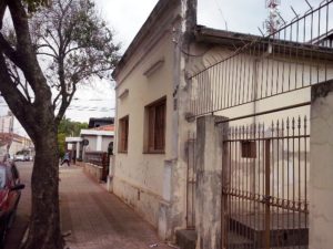 casa em tatui a venda centro