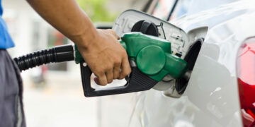 Gasolina cara? Descubra os melhores apps para economizar no combustível